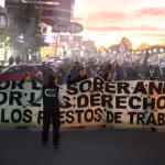 Tierra del Fuego en llamas: Masiva protesta contra el ajuste de Milei