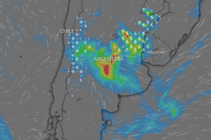 Las Flores lluvia, 68 mm, calles anegadas